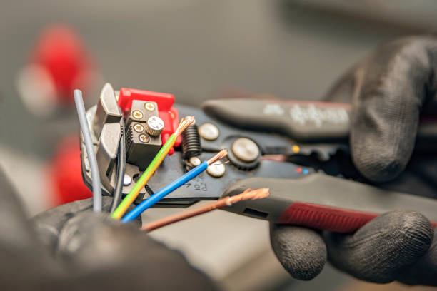 Best Emergency Electrical Repair  in Lemont, IL